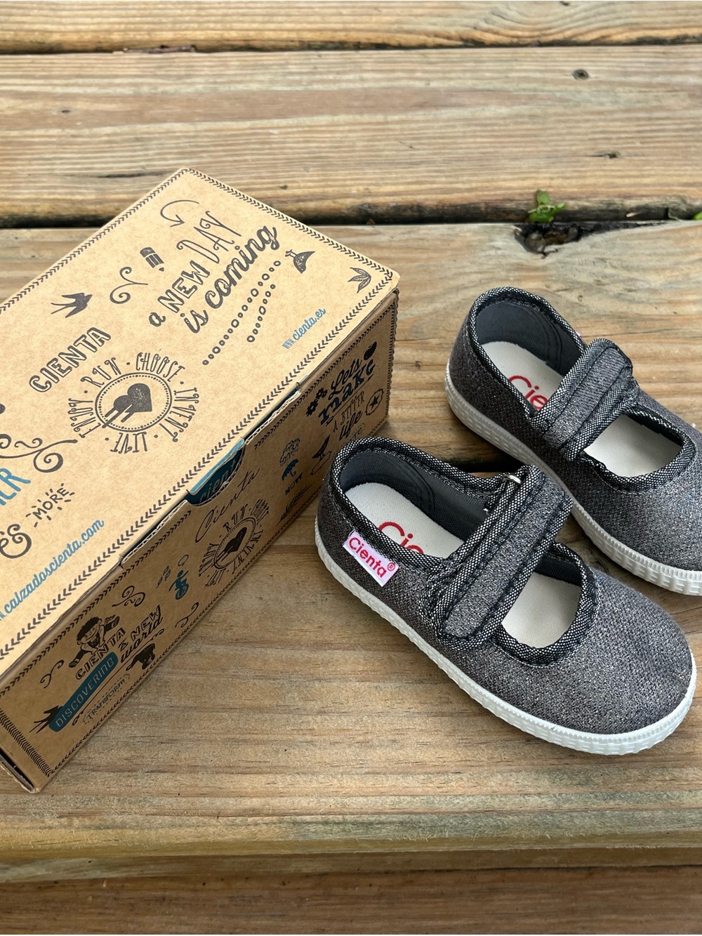 Cienta Kids Mary Jane Shoes in Charcoal